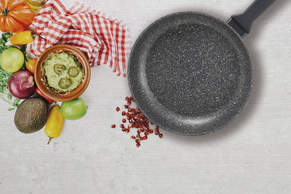 Padella Flonal in pietra lavica, stabilità, robustezza e affidabilità