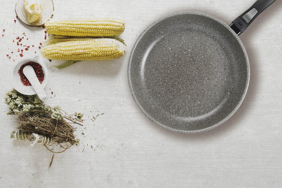 Padella Flonal monolite, materiale più antico rivive in nuove forme